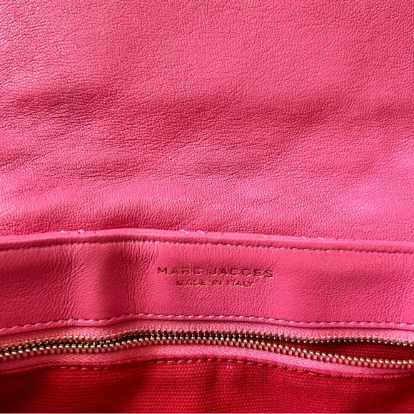 Marc Jacobs Classic Quilted Single Shoulder Bag - Picture 6 of 11